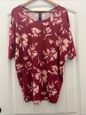 Agnes and Dora Scoop Neck Tunic in Burgundy with Cream Floral
